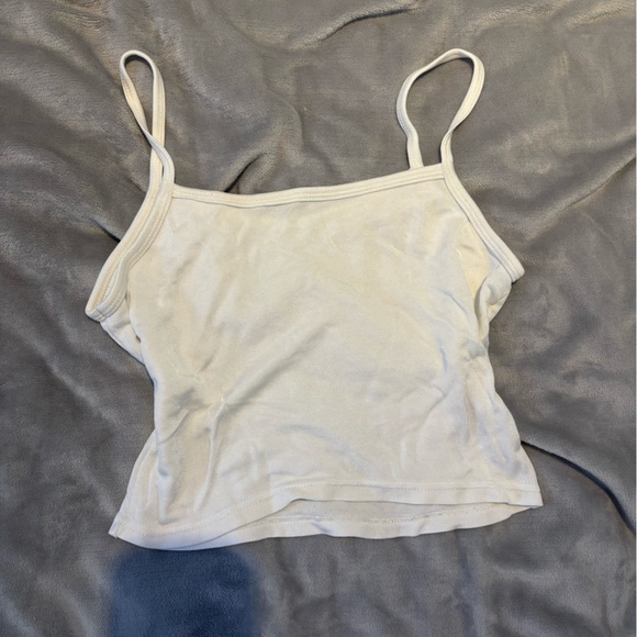 Cropped White Tanktop - Picture 2 of 2